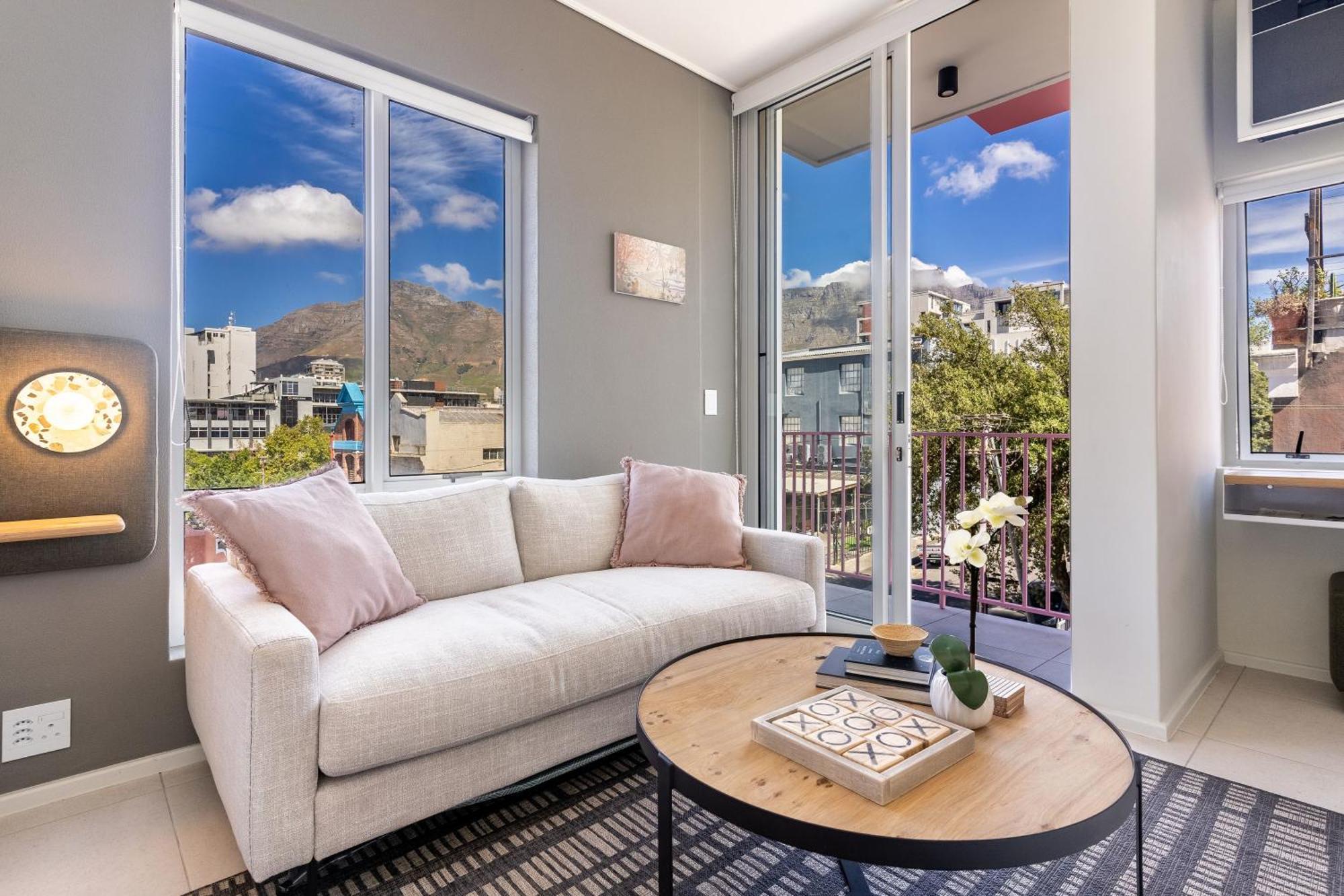 The Rose207: Modern Corner With Views Appartement Kaapstad